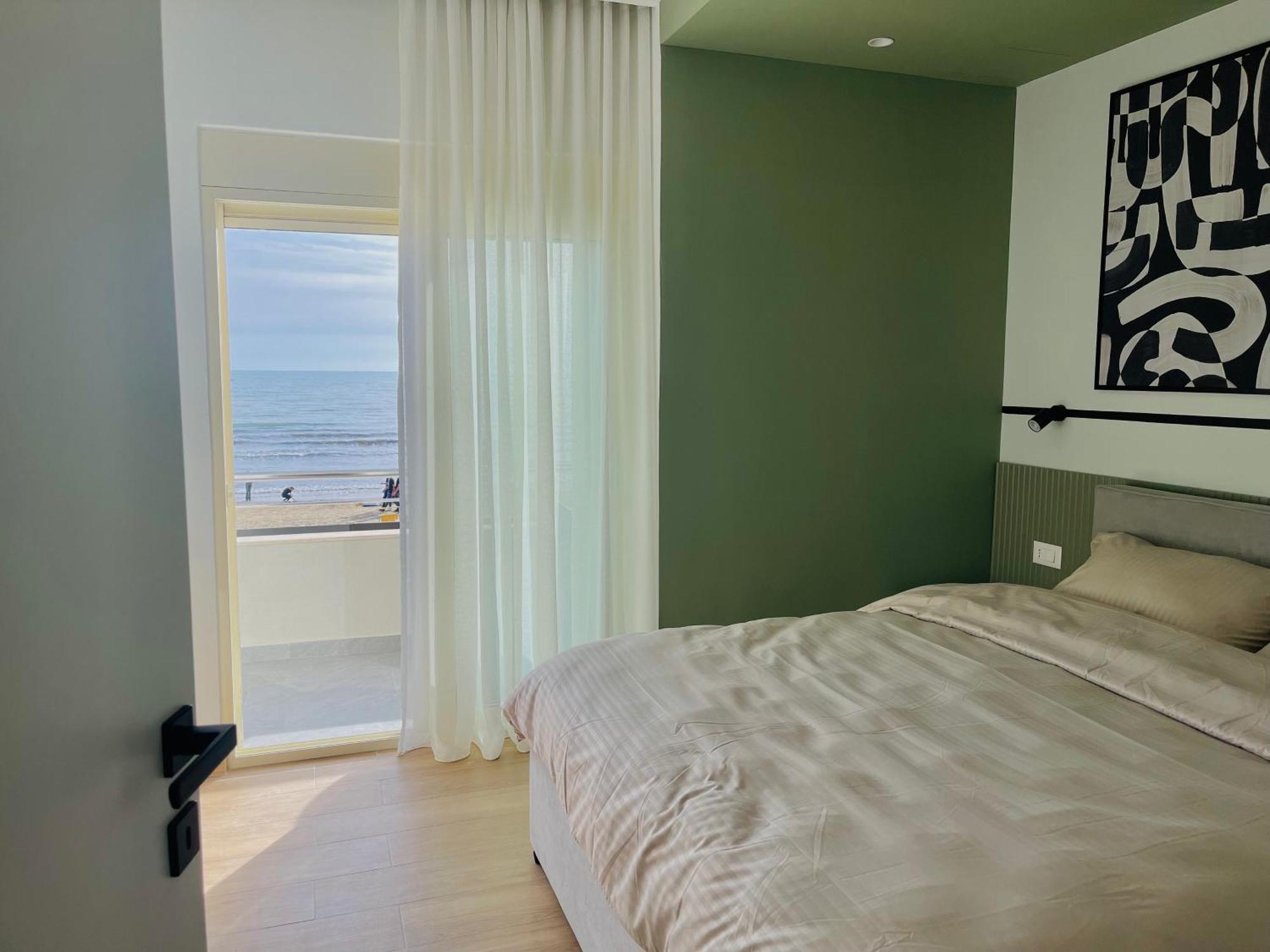 Luxurious Cozy Seaview Apartment Дуррес Экстерьер фото