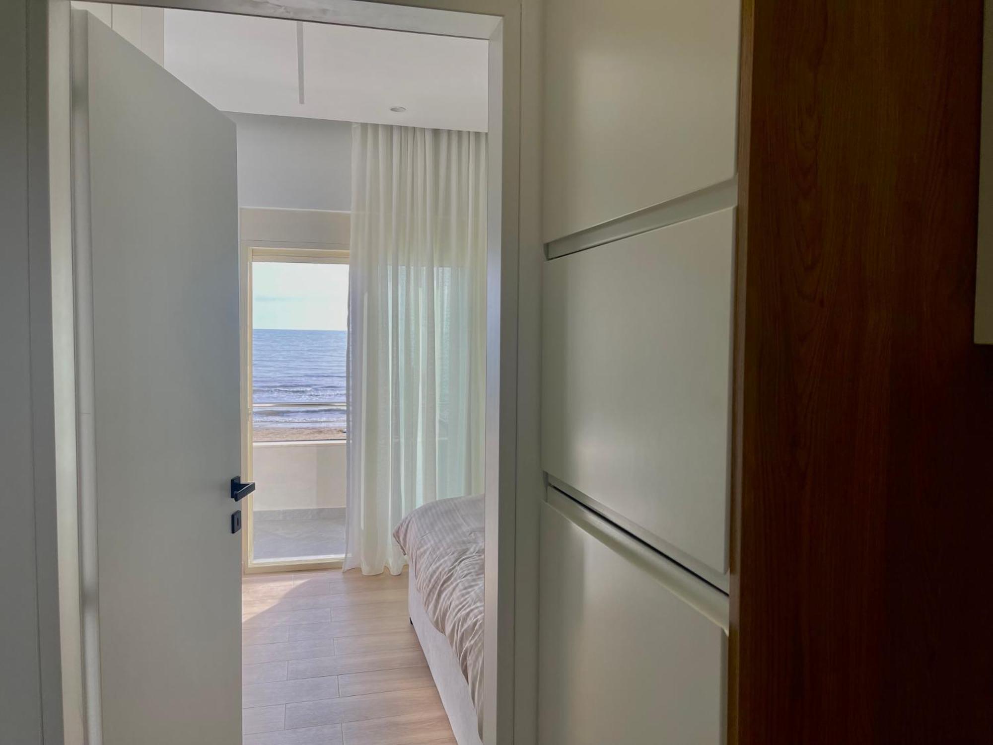 Luxurious Cozy Seaview Apartment Дуррес Экстерьер фото